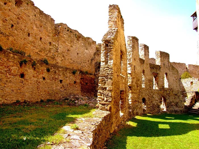 Cetatea din Câlnic, imaginea 5