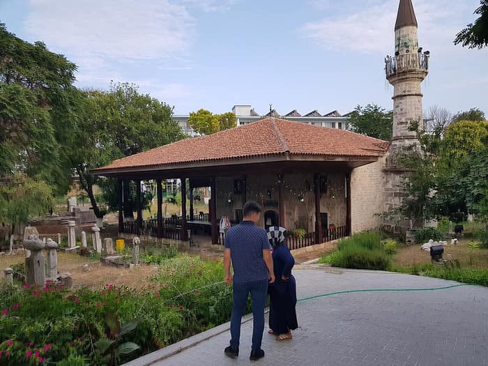 Moscheea Esmahan Sultan, imagine din 2019