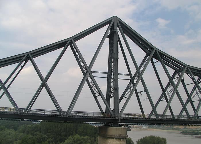 Une pile du pont Anghel-Saligny