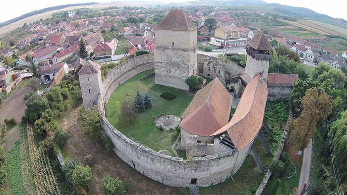 Vue aérienne de l’ensemble de la citadelle de Câlnic