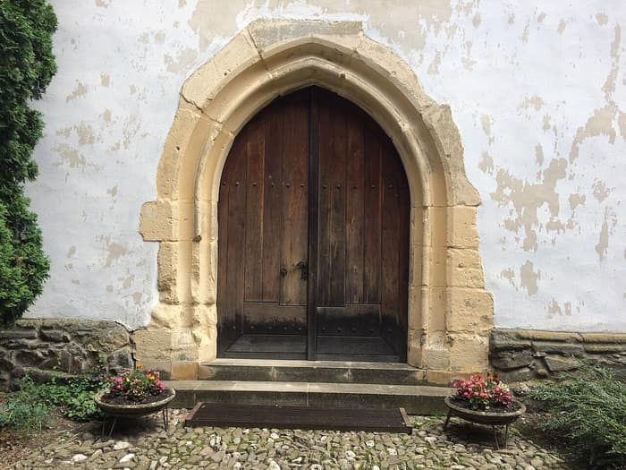 Intrarea în biserica evanghelică din Prejmer