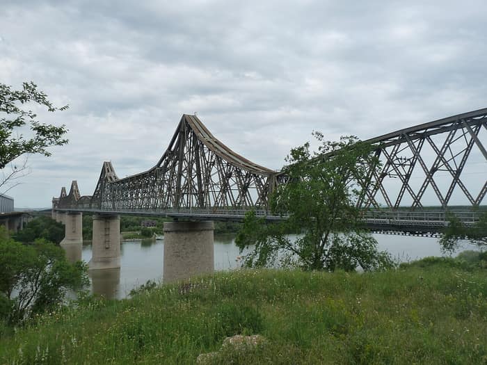 Le pont ferroviaire Anghel-Saligny sur le Danube à Cernavodă